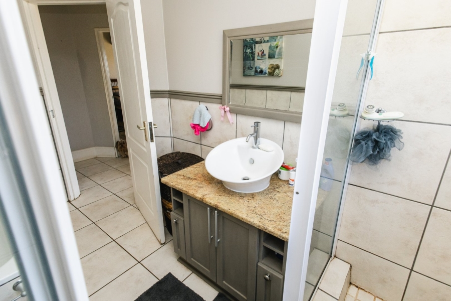 4 Bedroom Property for Sale in Groenvlei Sh Free State